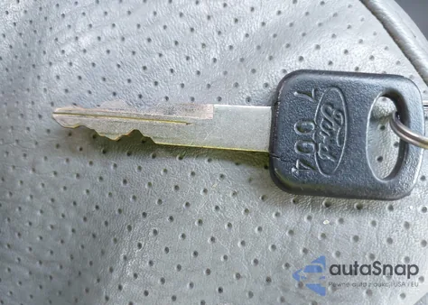 2007 Ford E-350 Super Duty Commercial/Recreational z USA, uszkodzony, nr VIN 1FTSE34L27DA50966